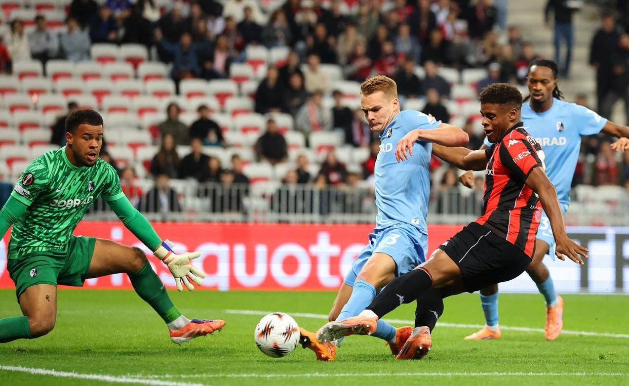 冲刺阶段里昂豪取连胜——德甲节点到来；气氛紧张；临场指挥获称赞的简单介绍