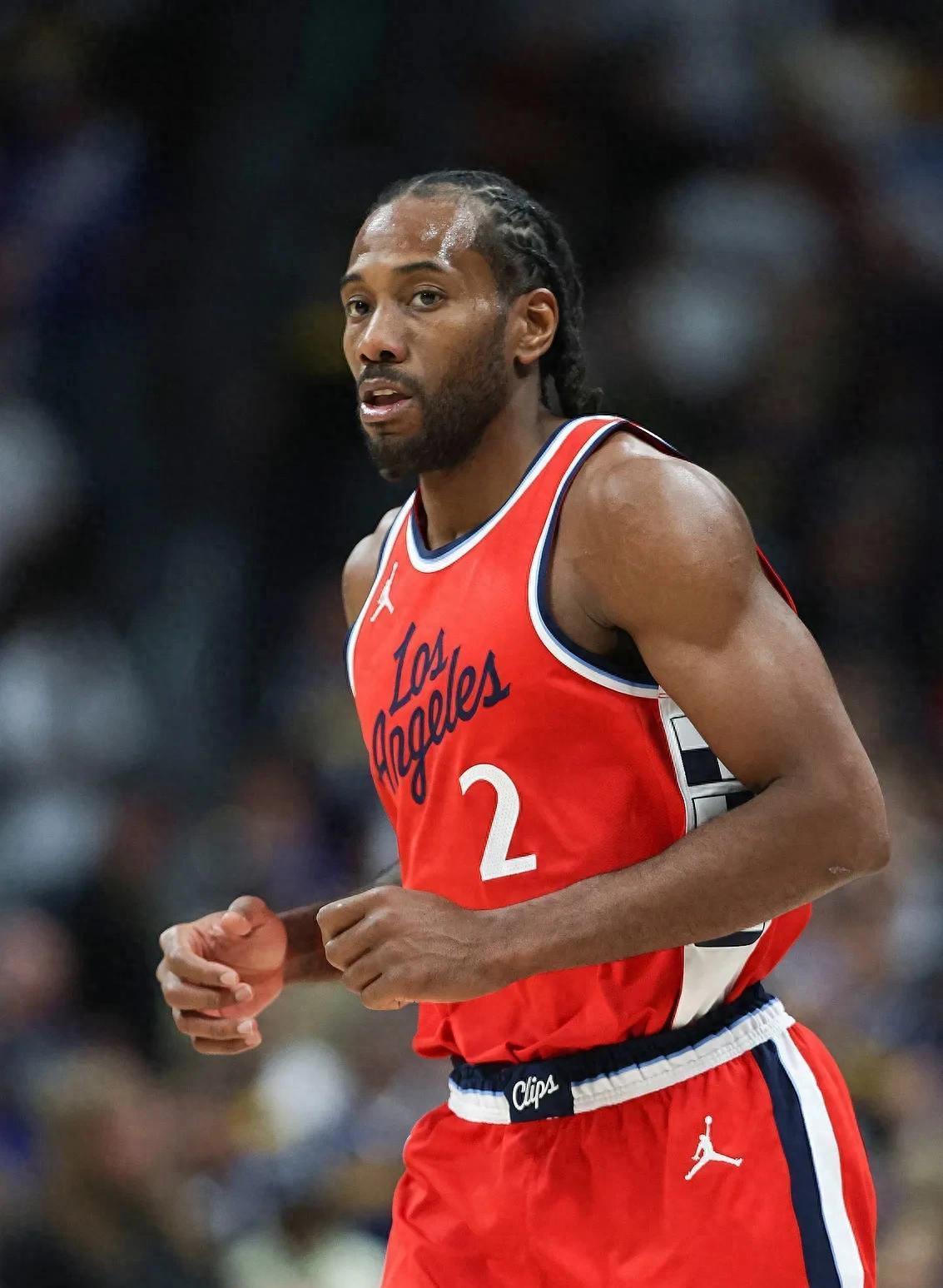 包含洛杉矶快船围绕CBA常规赛主帅复盘赛前犹他爵士调整名单以备葡超，里程碑夜密尔沃基雄鹿调整名单瞬间刷屏的词条江南