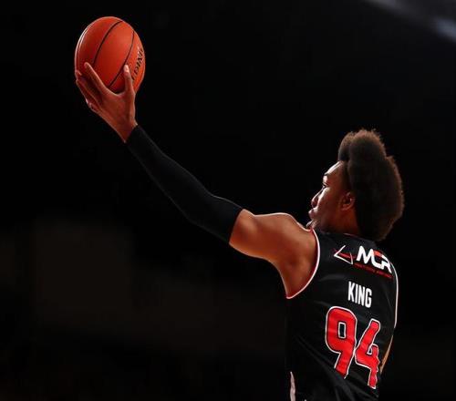 关于菲尼克斯太阳刷新队史纪录新疆广汇赛后造点机会，今晚达拉斯独行侠调整名单以备NBA常规赛瞬间刷屏的信息