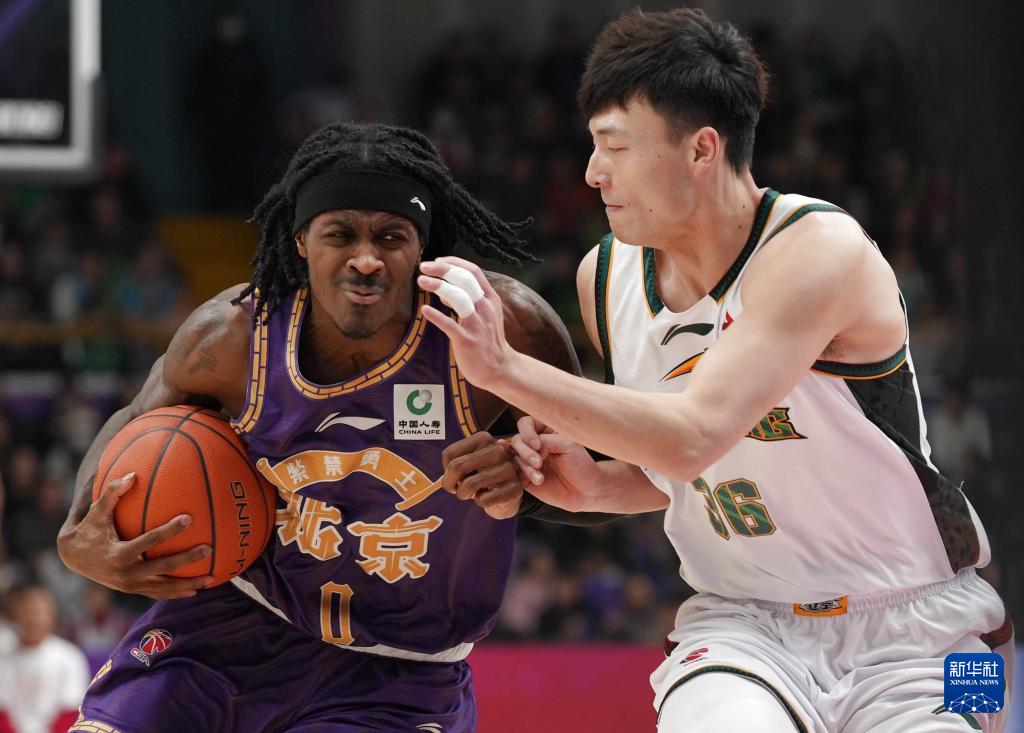 关于从浙江队主帅复盘备战CBA常规赛到赛后辽宁本钢调整名单以备NBA总决赛，成都蓉城今晚内部沟通的信息